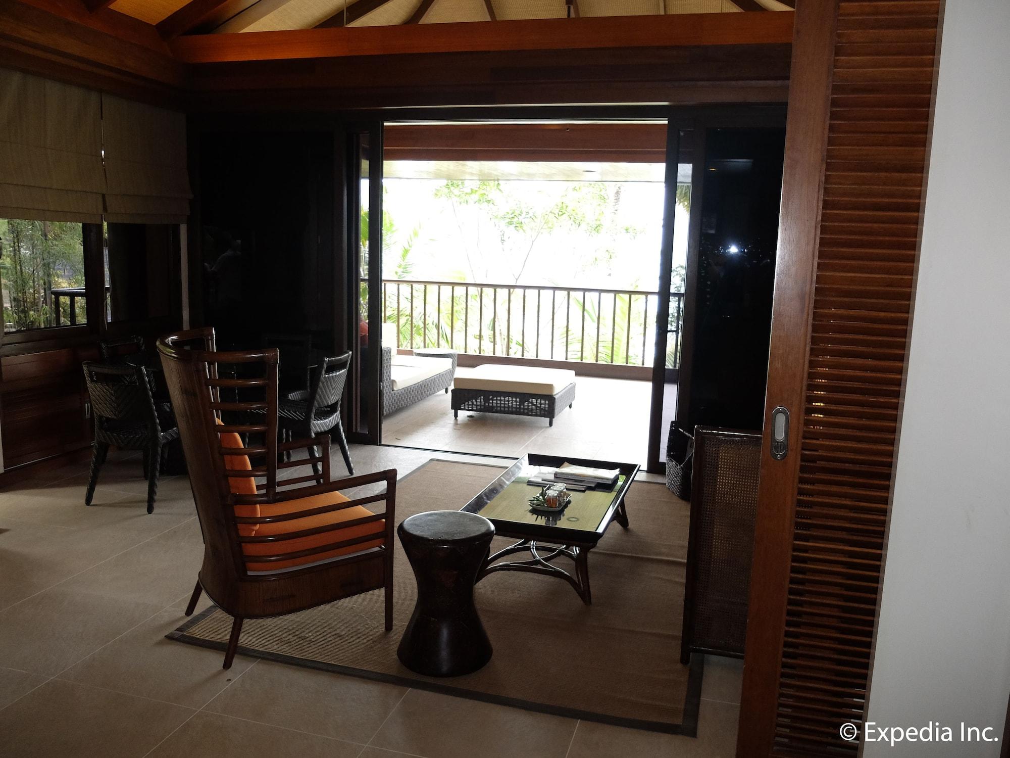อัสยา พรีเมียร์ สวีท Hotel Manoc-Manoc ภายนอก รูปภาพ