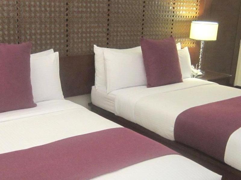 อัสยา พรีเมียร์ สวีท Hotel Manoc-Manoc ภายนอก รูปภาพ