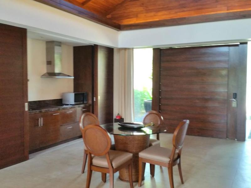 อัสยา พรีเมียร์ สวีท Hotel Manoc-Manoc ภายนอก รูปภาพ