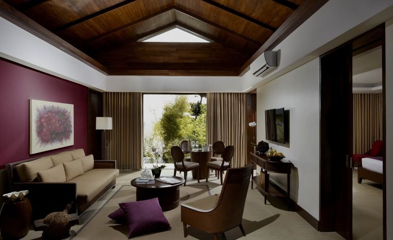 อัสยา พรีเมียร์ สวีท Hotel Manoc-Manoc ภายนอก รูปภาพ
